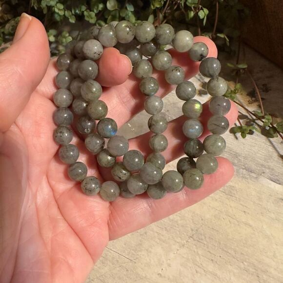 Natural Labradorite Beaded Stretch Bracelet - Picture 7 of 8